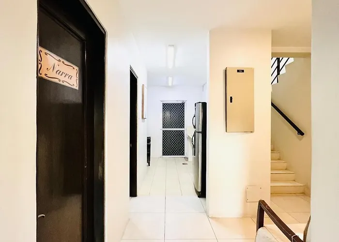 Apartment 5br Townhome In Cedar Place With Parking *