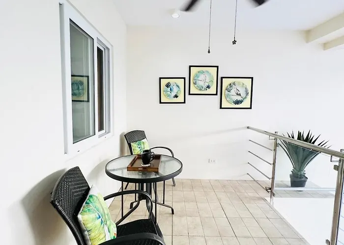 5br Townhome In Cedar Place With Parking Apartment *